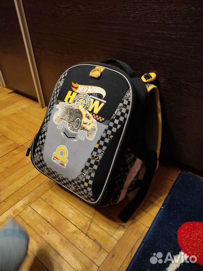 Школьный рюкзак