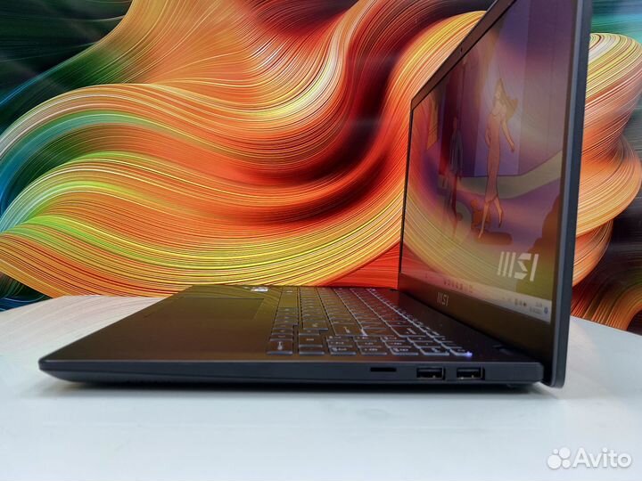 Ноутбук MSI 15.6