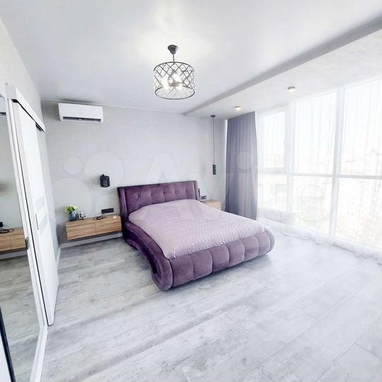 4-к. квартира, 130 м², 15/16 эт.