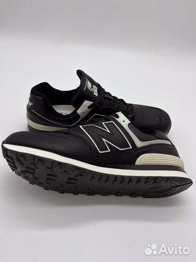 Кроссовки New Balance великаны