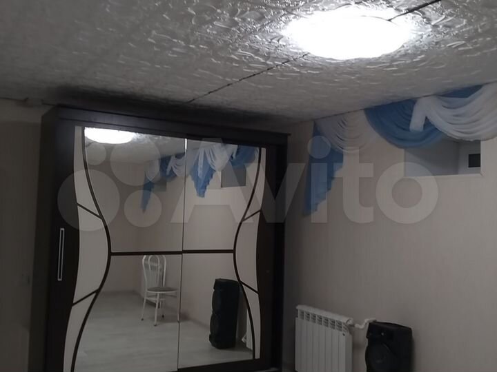 Комната 30 м² в 5-к., 2/2 эт.