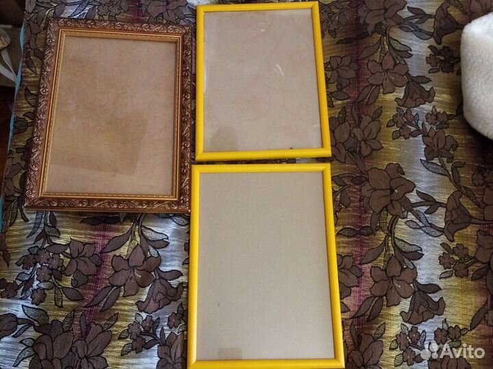 Рамки для фото и картин