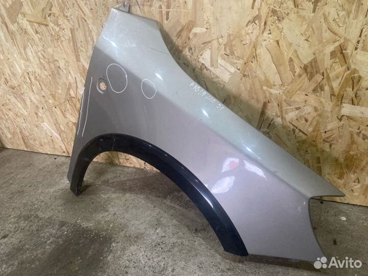 Крыло переднее правое Skoda Fabia 2010