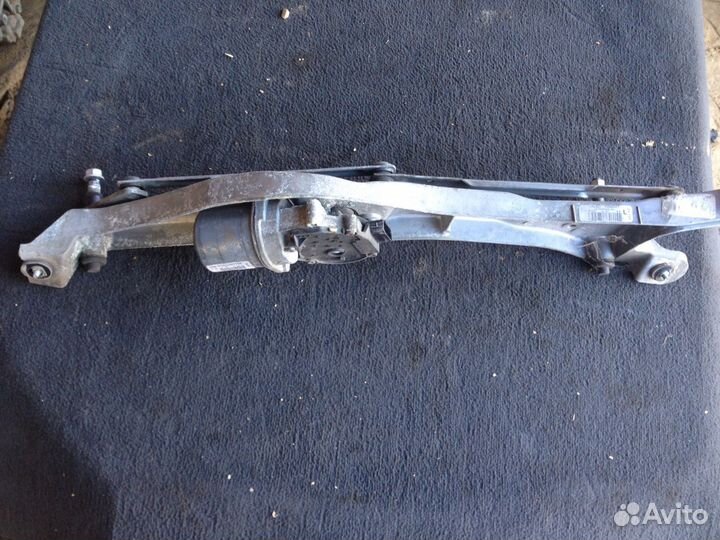 Cadillac SRX трапеция дворников