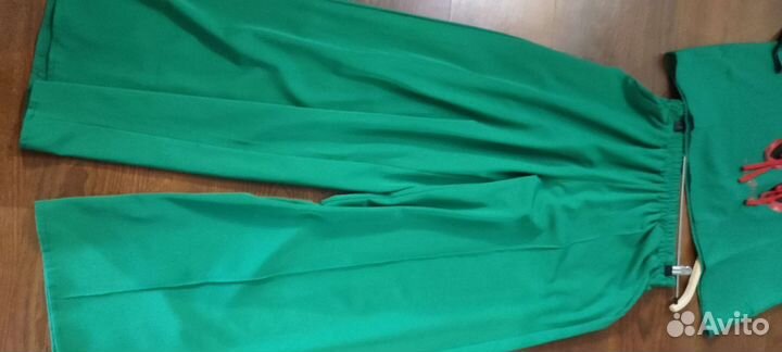 Брючный костюм женский 48 новый