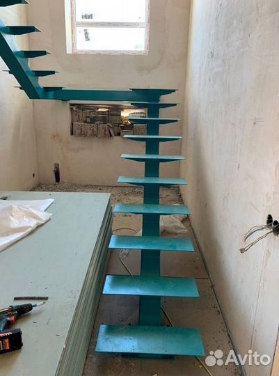 Лестница с забежными ступенями