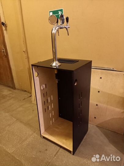 Минибар мобильный прилавок для розлива пива новый