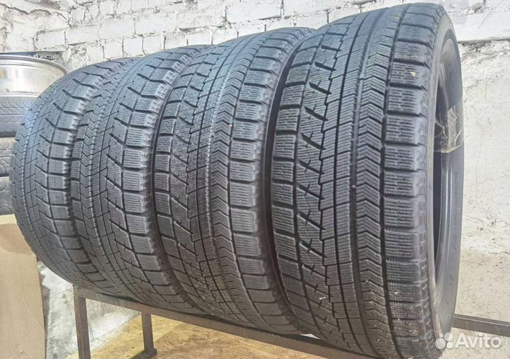 Bridgestone Blizzak VRX 225/55 R17 94H