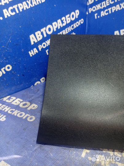 Бардачок Opel Astra H универсал 2012