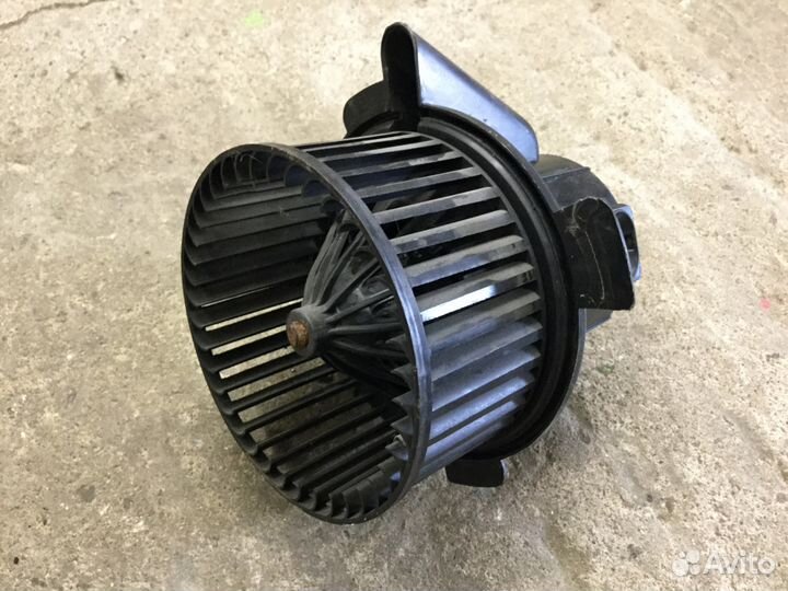 Моторчик отопителя Ситроен C4 2005-2011г