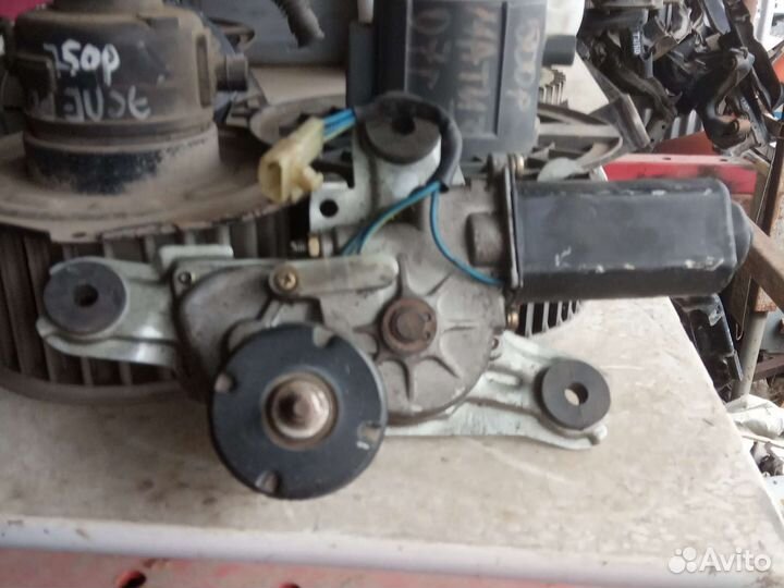 Тойота Кариб к95 мотор дворника задний бу