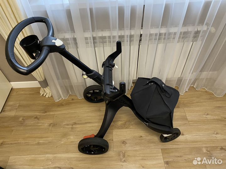 Продам коляску stokke xplory v6