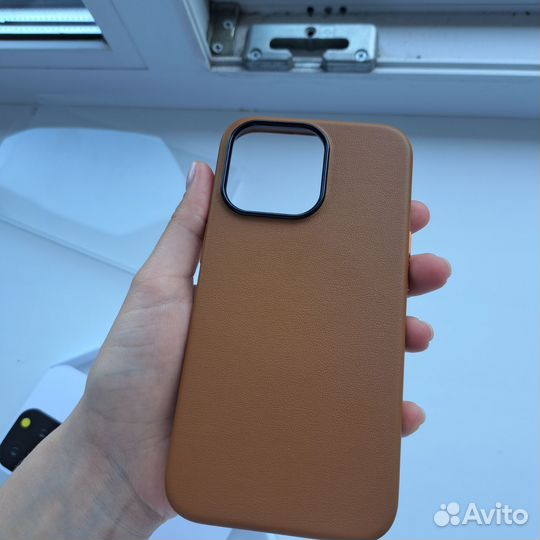 Чехол на iPhone 13 pro magsafe коричневый черный