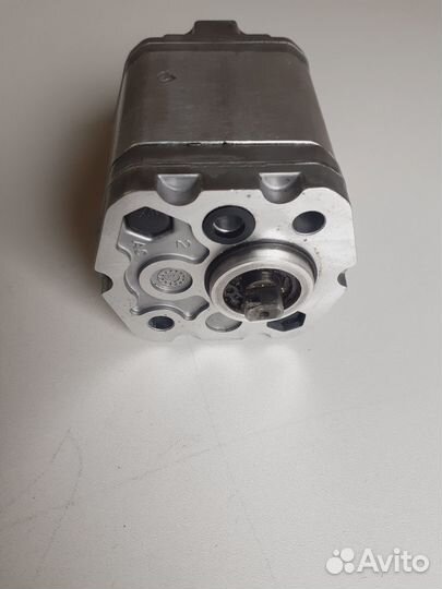 Насос для гидраборта б/у