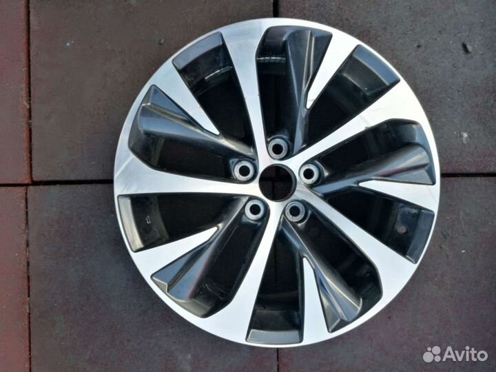 Диск R 18 Lexus. 1 штука