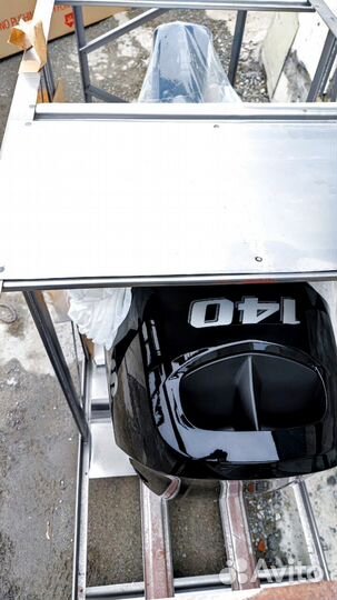 Мотор лодочный Suzuki DF140BTL в Москве