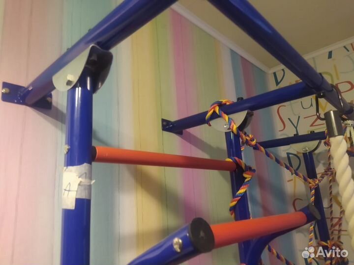 Детская спортивная стенка