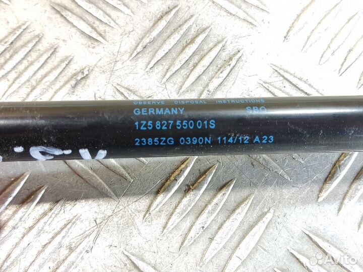 Амортизатор двери багажника Skoda Octavia 2004 201