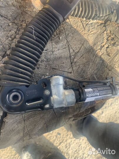 Преднатяжитель ремня безопасности Бмв f10 f11