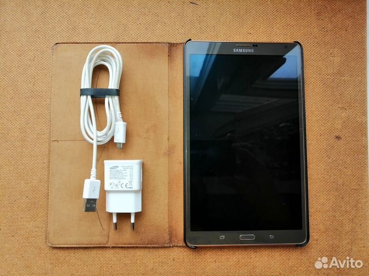 Планшет Samsung Galaxy Tab S 8.4 (SM-T705 LTE 16Gb