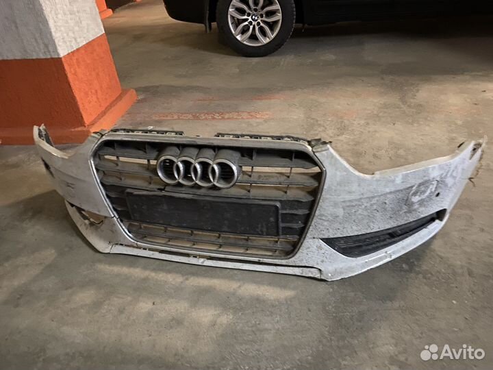 Передний Бампер на Audi A4