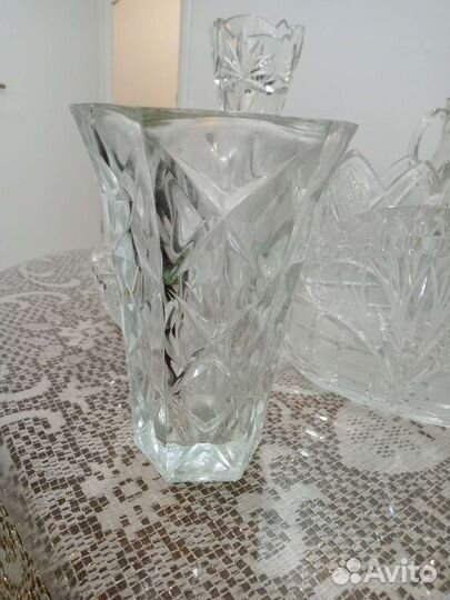 Хрустальные и стеклянные вазы