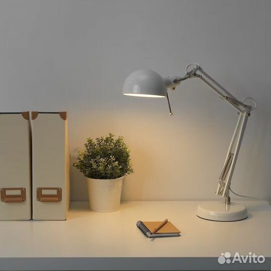 Настольная лампа IKEA forsa (2 цвета)