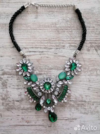 Колье ожерелье бижутерия