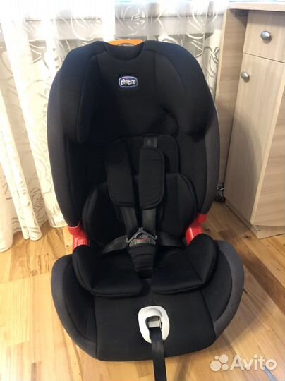 Автокресло Chicco YouniversFix 1/2/3 9-36 кг