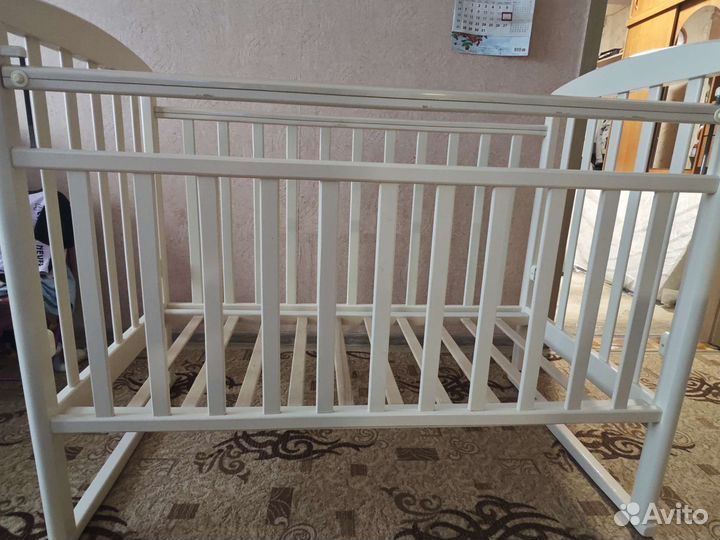 Детская кроватка