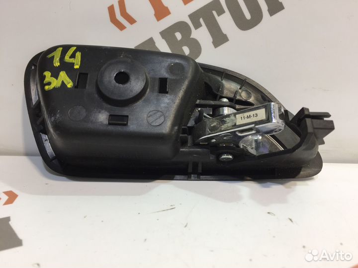 Шевроле Круз Ручка внутренняя задней двери Лев