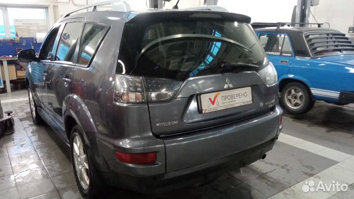 Mitsubishi Outlander 2.4 CVT, 2010, 241 745 км