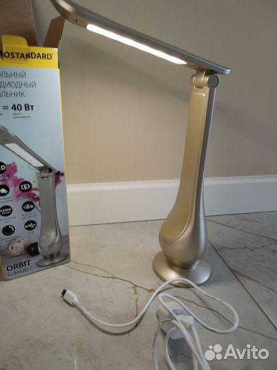 Лампа настольная