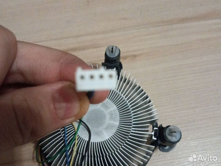 Боксовый кулер intel