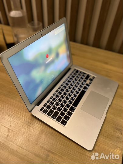 Macbook air 13 early 2015