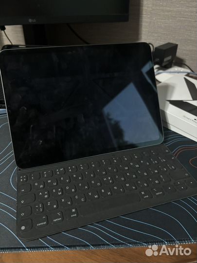 Apple SMART keyboard folio iPad 11 чехол-клава