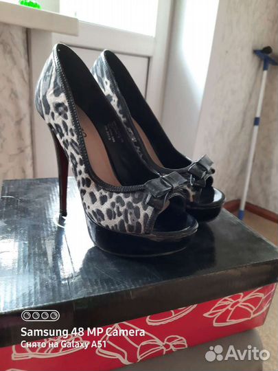 Продам туфли