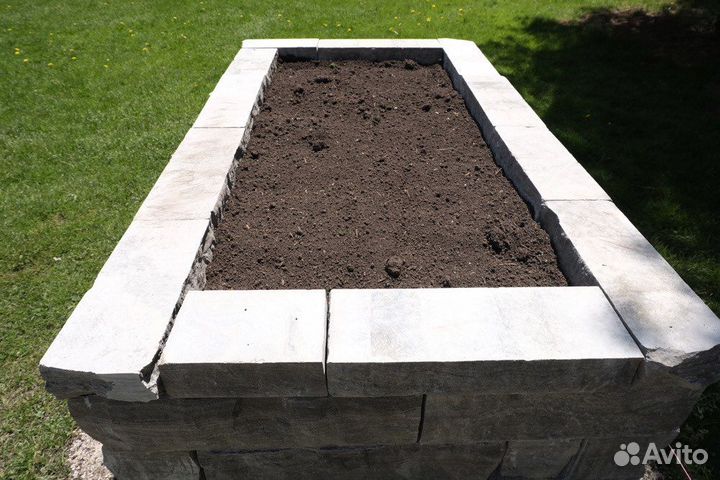 Земля чернозем плодородный грунт, перегной сыпец