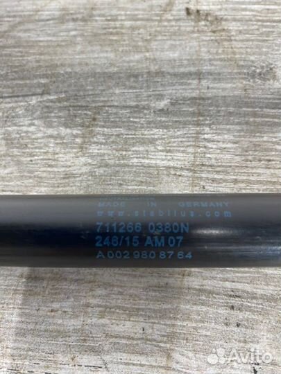 Амортизатор капота Mercedes-Benz Actros MP3 - MP2