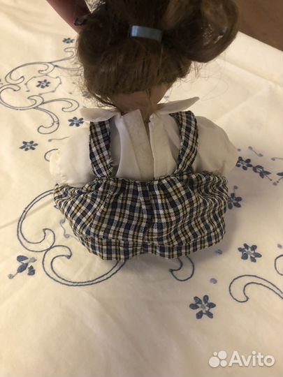 Кукла фарфоровая сидячая Германия
