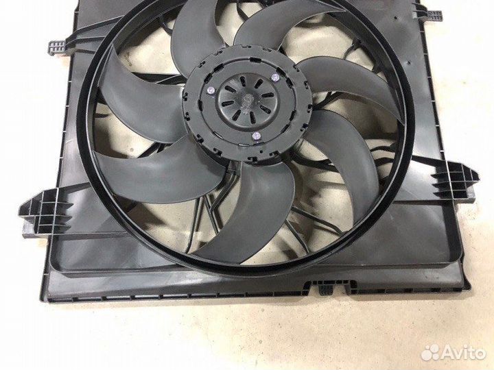 Вентилятор охлаждения радиатора Mercedes-Benz