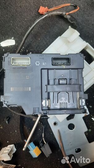 Renault Duster блок зажигания HFM