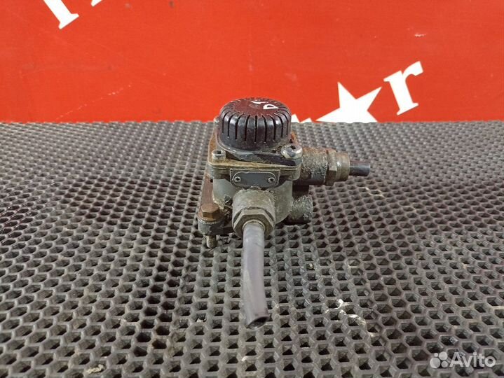 Клапан ускорительный