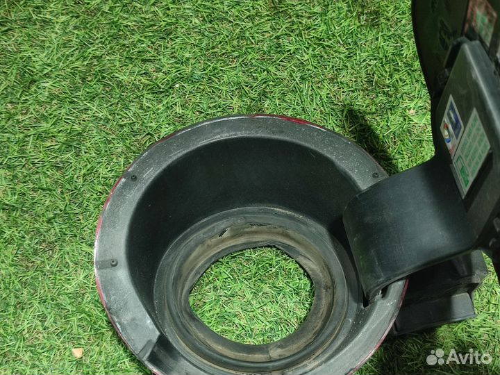 Лючок бензобака Peugeot 308