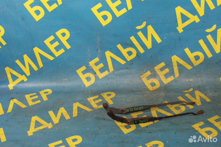 Поводки дворников Seat Toledo