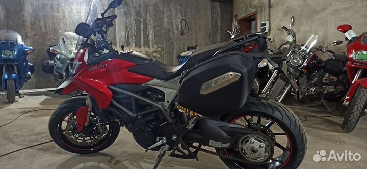 Ducati hyperstrada 821