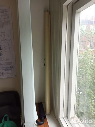 Экран для проектора рулонный