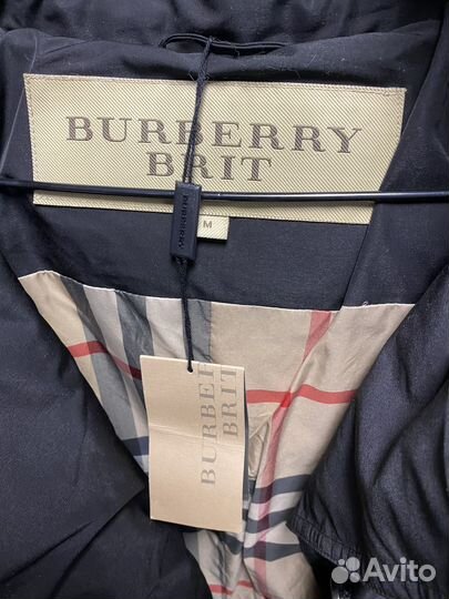 Пуховик женский Burberry Brit размер M