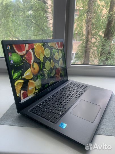 Современный ноутбук Acer 15,6 FullHD IPS