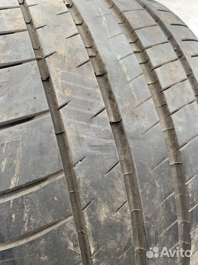Michelin Pilot Super Sport 295/35 R20